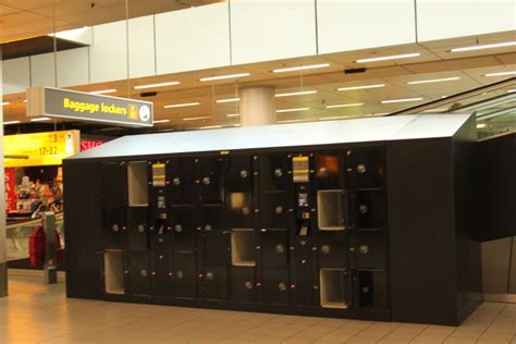 luggage storage at schiphol airport.